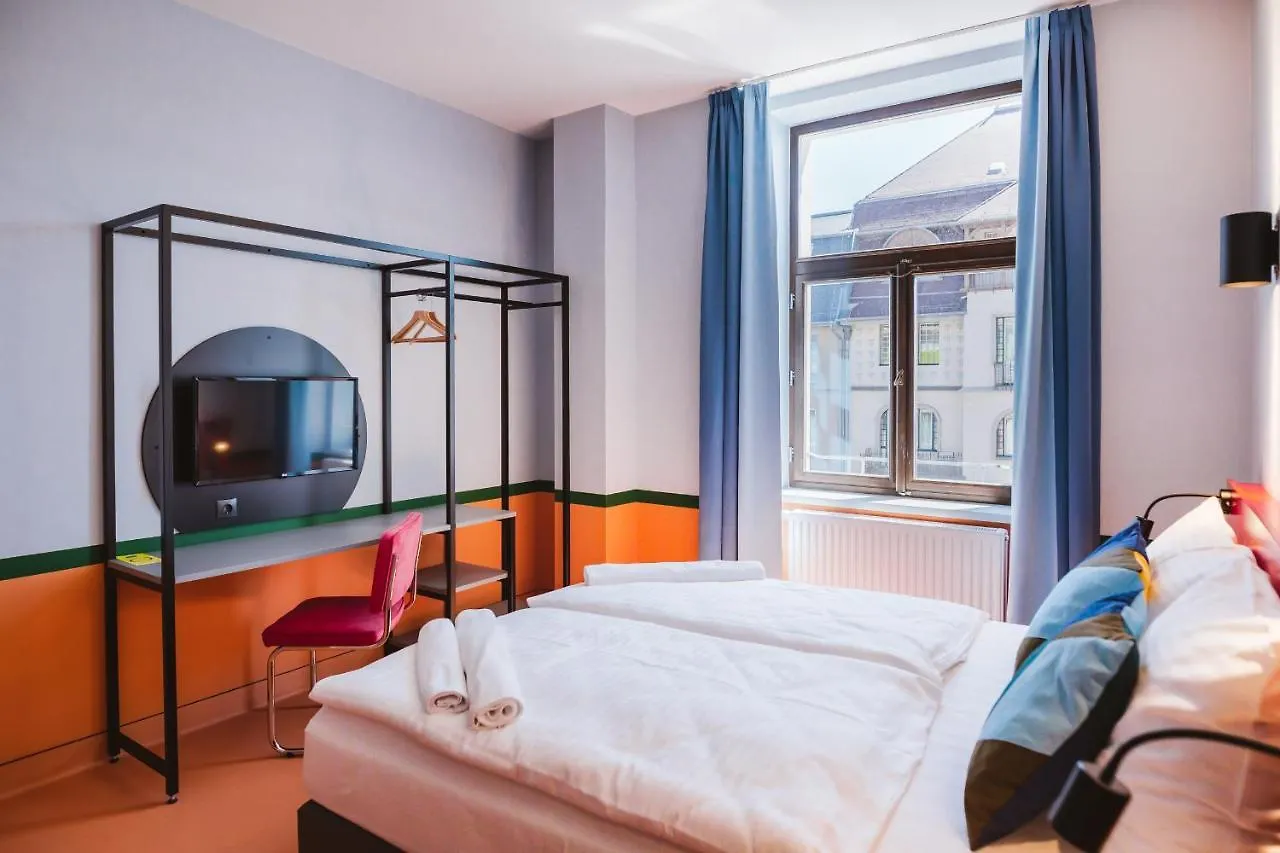 NETIZEN Budapest Centre 0*,  Hongrie