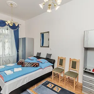 aranycsillag-apartman.egerhotels.net/