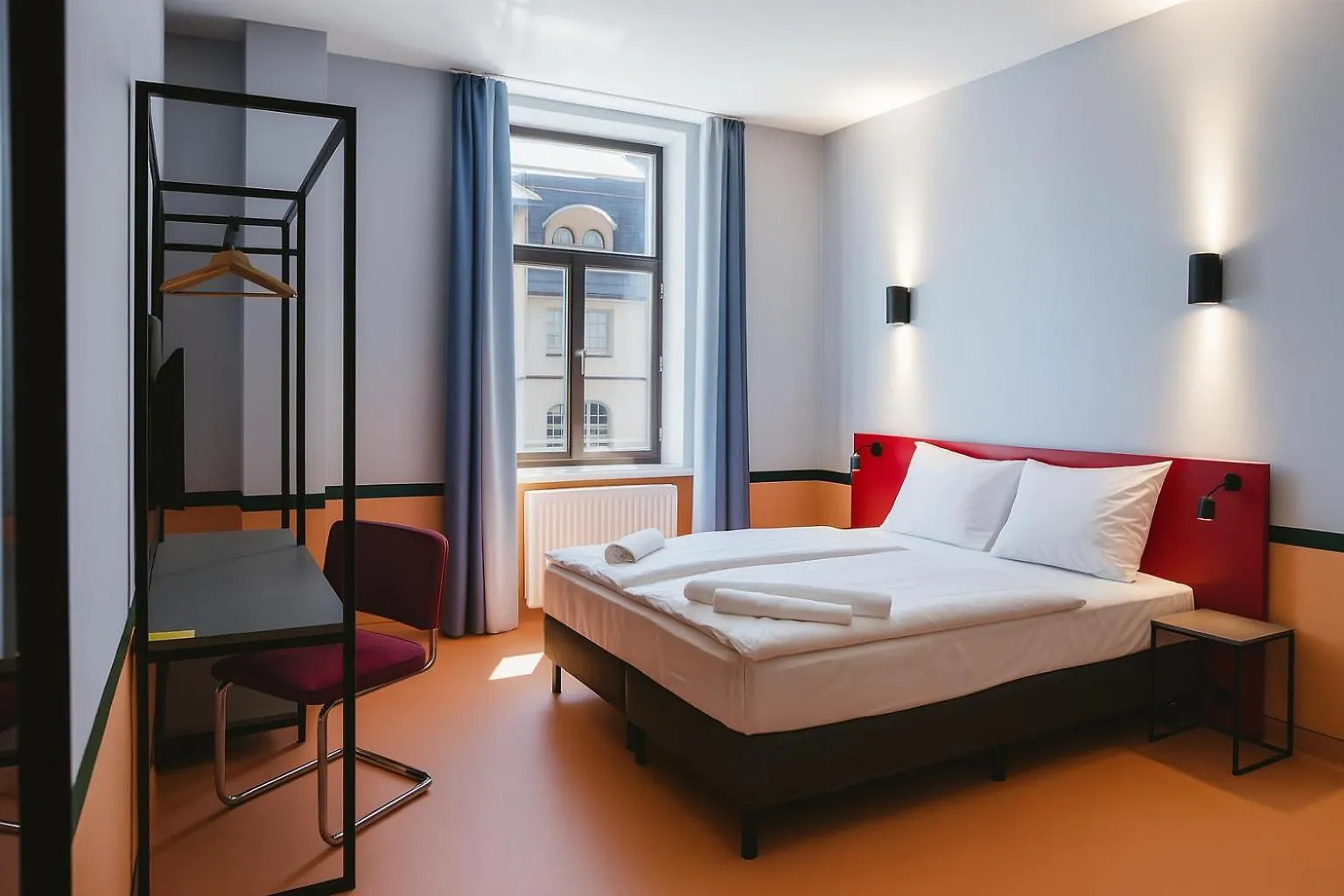 Maverick Athenaeum 0*, Budapest Hungary