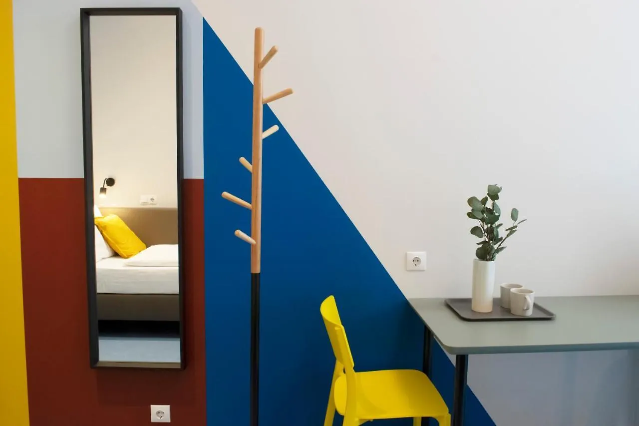 Netizen Budapest Centre 0*,  Macaristan